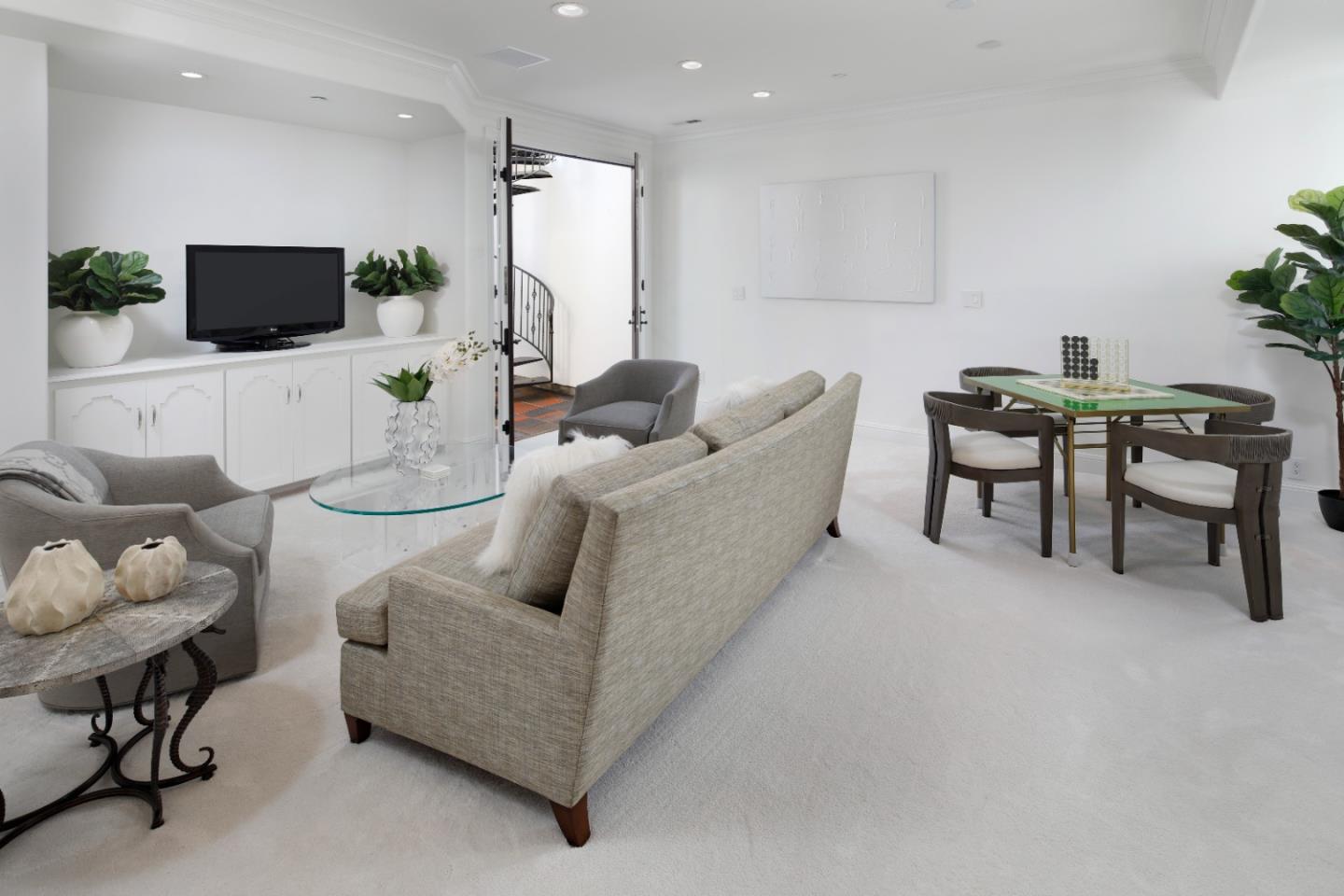Detail Gallery Image 14 of 17 For 23 Almendral Ave, Atherton,  CA 94027 - 4 Beds | 3/1 Baths