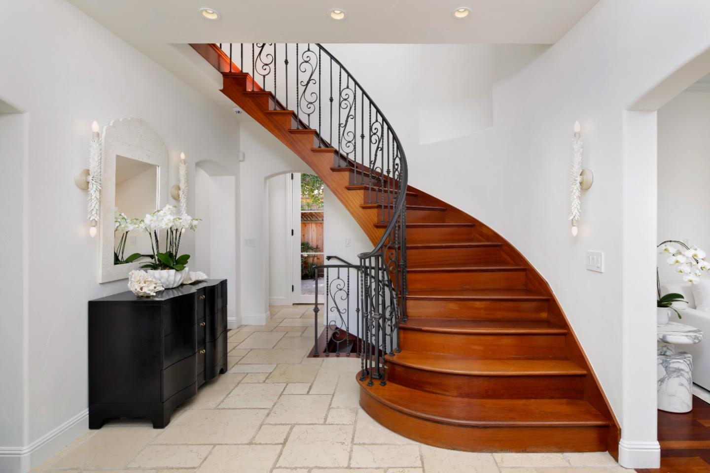 Detail Gallery Image 4 of 17 For 23 Almendral Ave, Atherton,  CA 94027 - 4 Beds | 3/1 Baths