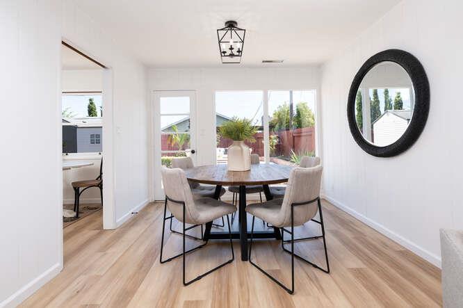 Detail Gallery Image 5 of 16 For 308 Hiller St, Belmont,  CA 94002 - 3 Beds | 1 Baths