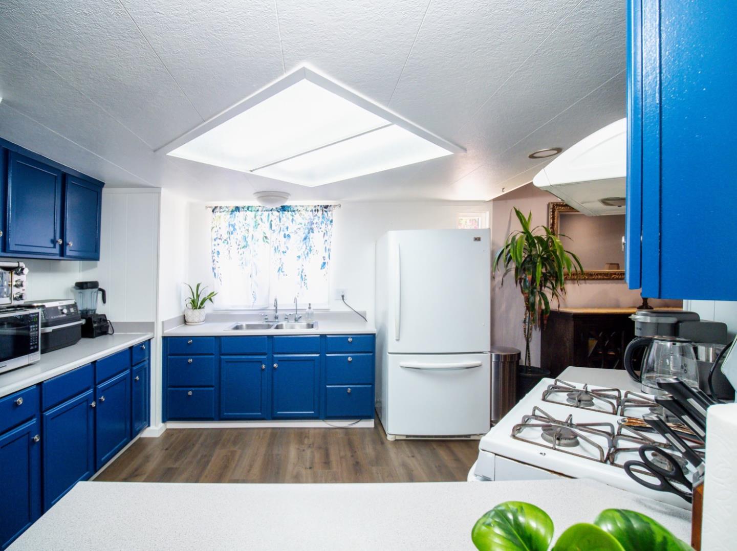 Detail Gallery Image 9 of 28 For 200 Ford Rd #7,  San Jose,  CA 95138 - 3 Beds | 2 Baths