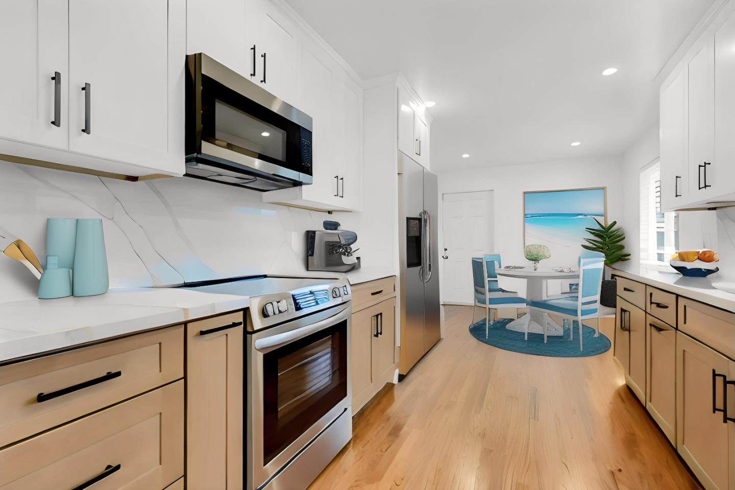 Detail Gallery Image 4 of 22 For 123 Surfside Ave, Santa Cruz,  CA 95060 - 2 Beds | 1 Baths