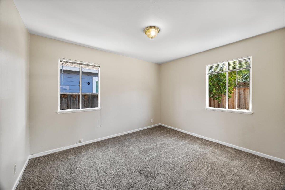Detail Gallery Image 13 of 19 For 440 Rutherford Ave, Redwood City,  CA 94061 - 3 Beds | 1 Baths