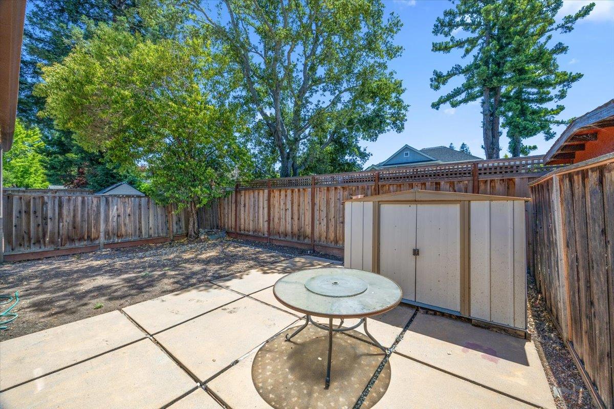 Detail Gallery Image 17 of 19 For 440 Rutherford Ave, Redwood City,  CA 94061 - 3 Beds | 1 Baths