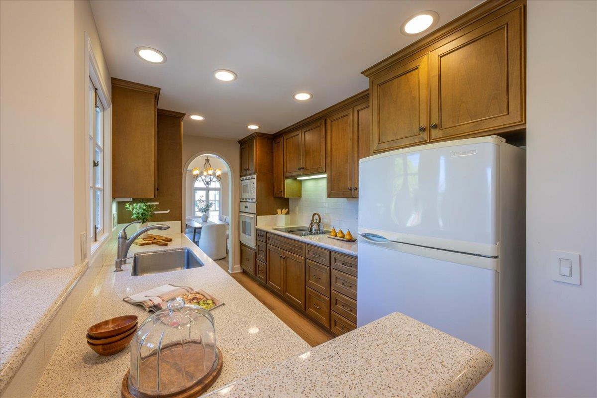 Detail Gallery Image 15 of 32 For 111 W 3rd Ave #306,  San Mateo,  CA 94402 - 2 Beds | 2 Baths