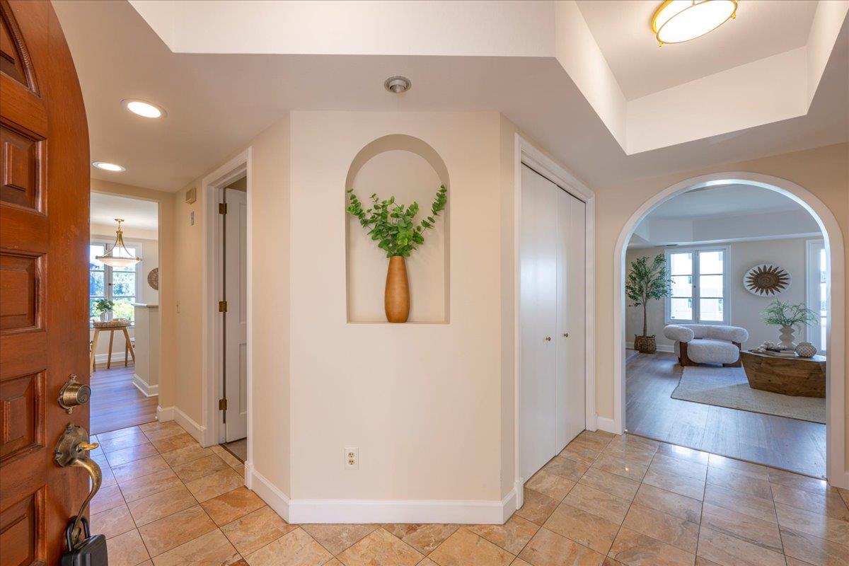 Detail Gallery Image 4 of 32 For 111 W 3rd Ave #306,  San Mateo,  CA 94402 - 2 Beds | 2 Baths