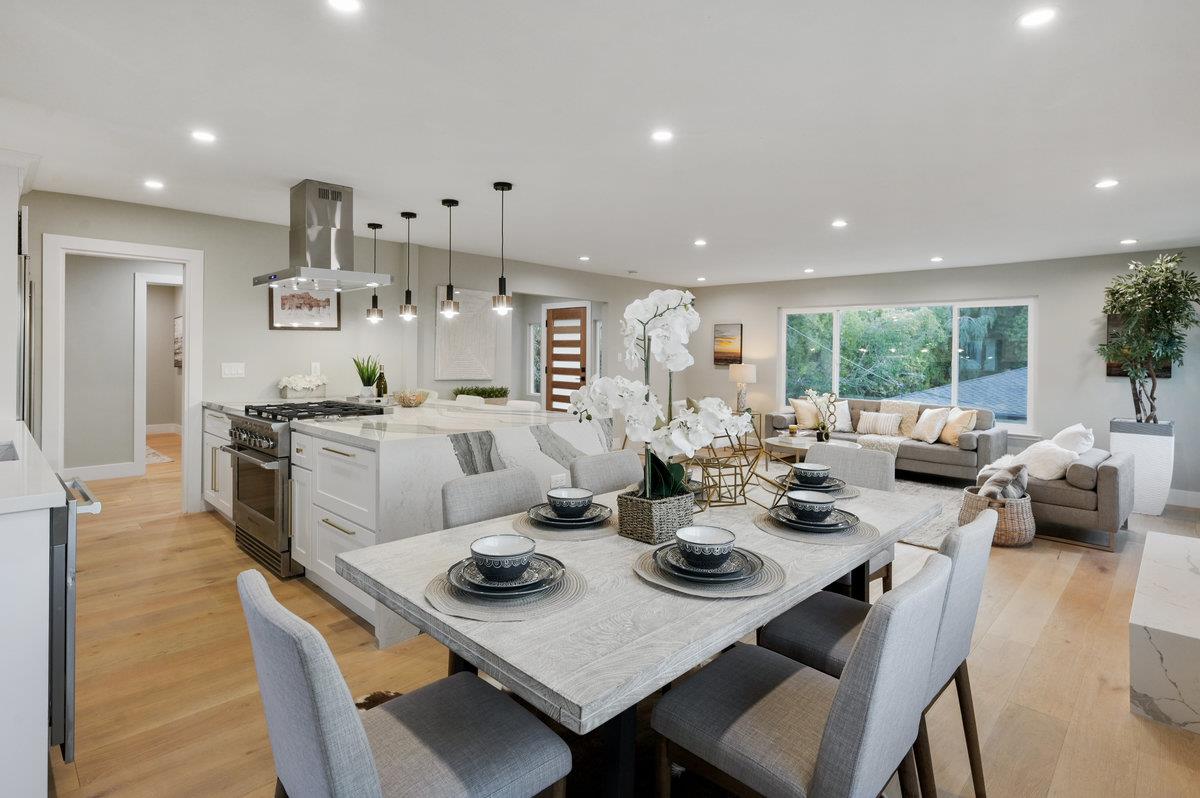 Detail Gallery Image 12 of 41 For 1560 Alturas Dr, Burlingame,  CA 94010 - 4 Beds | 3 Baths