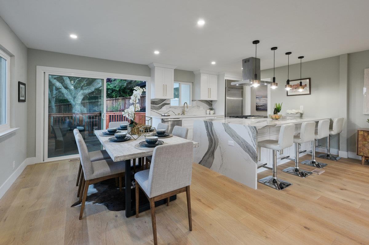 Detail Gallery Image 13 of 41 For 1560 Alturas Dr, Burlingame,  CA 94010 - 4 Beds | 3 Baths