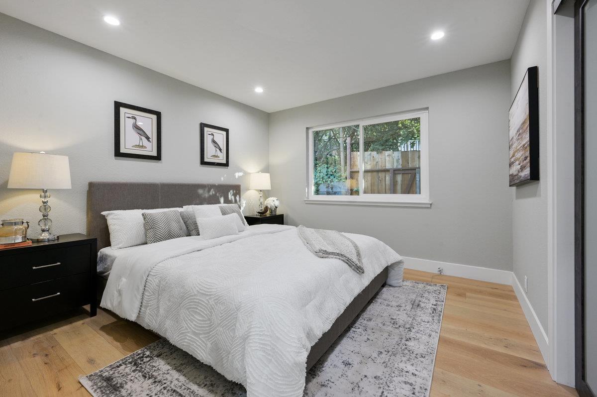 Detail Gallery Image 24 of 41 For 1560 Alturas Dr, Burlingame,  CA 94010 - 4 Beds | 3 Baths