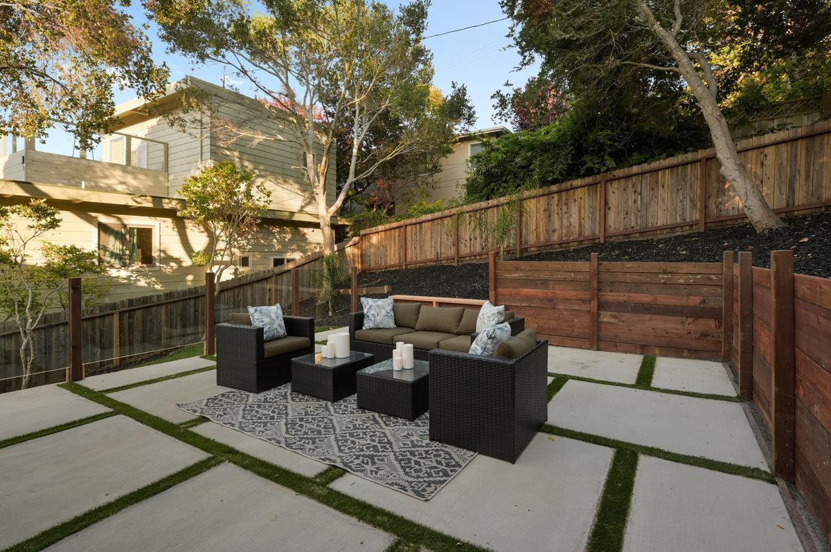 Detail Gallery Image 33 of 41 For 1560 Alturas Dr, Burlingame,  CA 94010 - 4 Beds | 3 Baths
