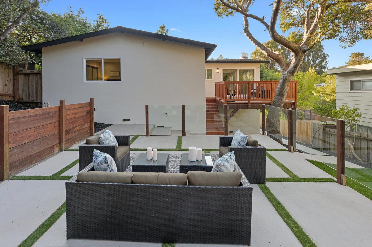 Detail Gallery Image 36 of 41 For 1560 Alturas Dr, Burlingame,  CA 94010 - 4 Beds | 3 Baths