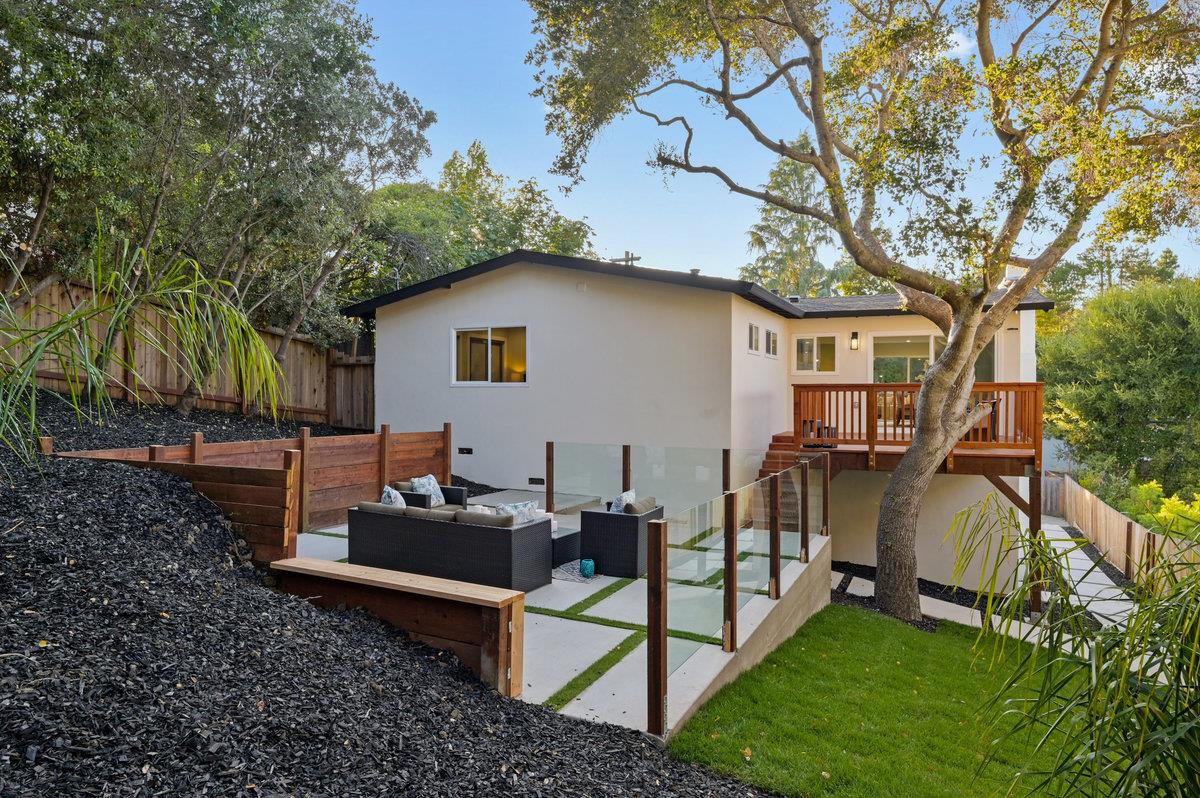 Detail Gallery Image 39 of 41 For 1560 Alturas Dr, Burlingame,  CA 94010 - 4 Beds | 3 Baths