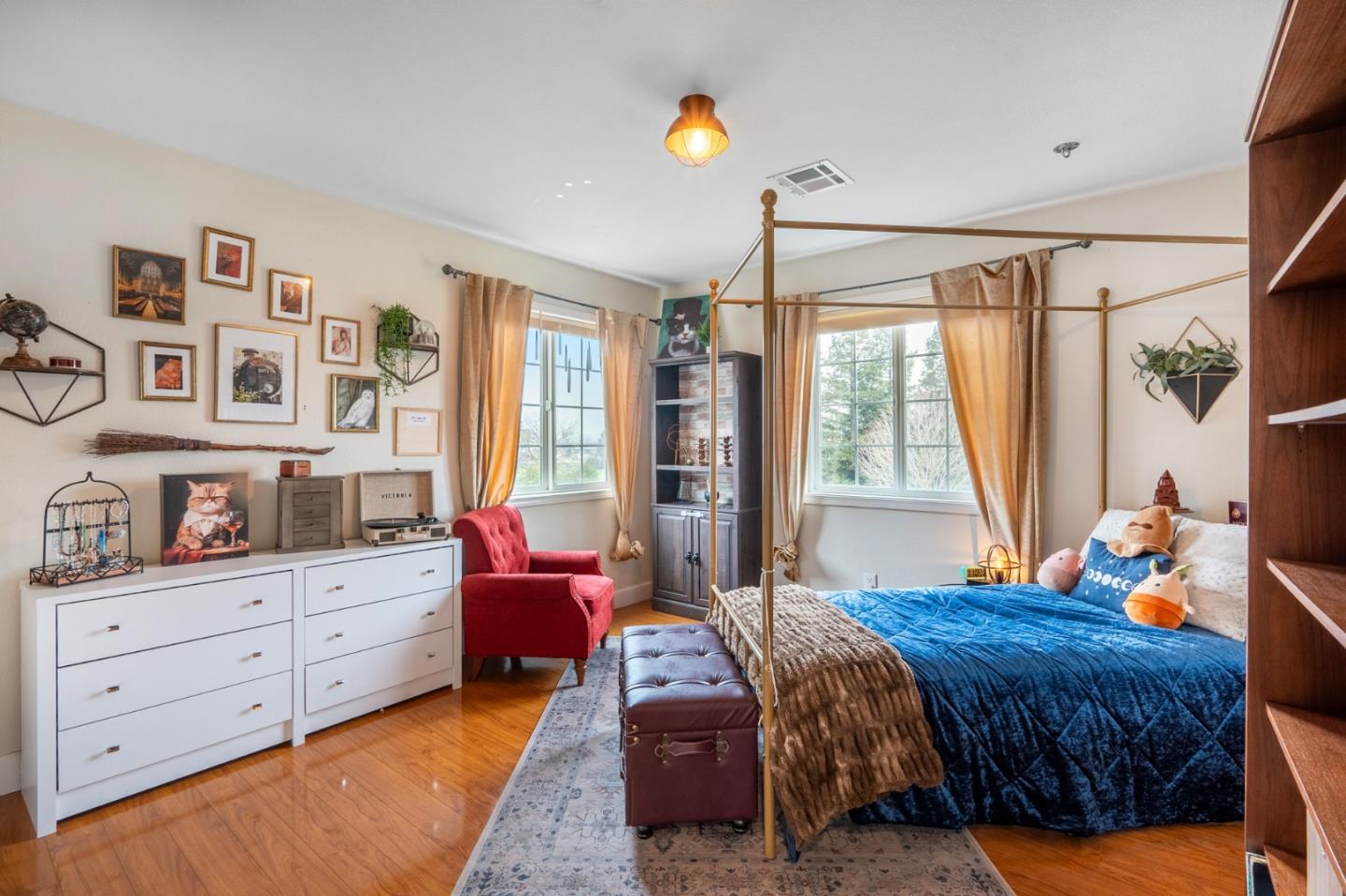 Detail Gallery Image 19 of 54 For 2760 Leavesley Rd, Gilroy,  CA 95020 - 5 Beds | 3/1 Baths