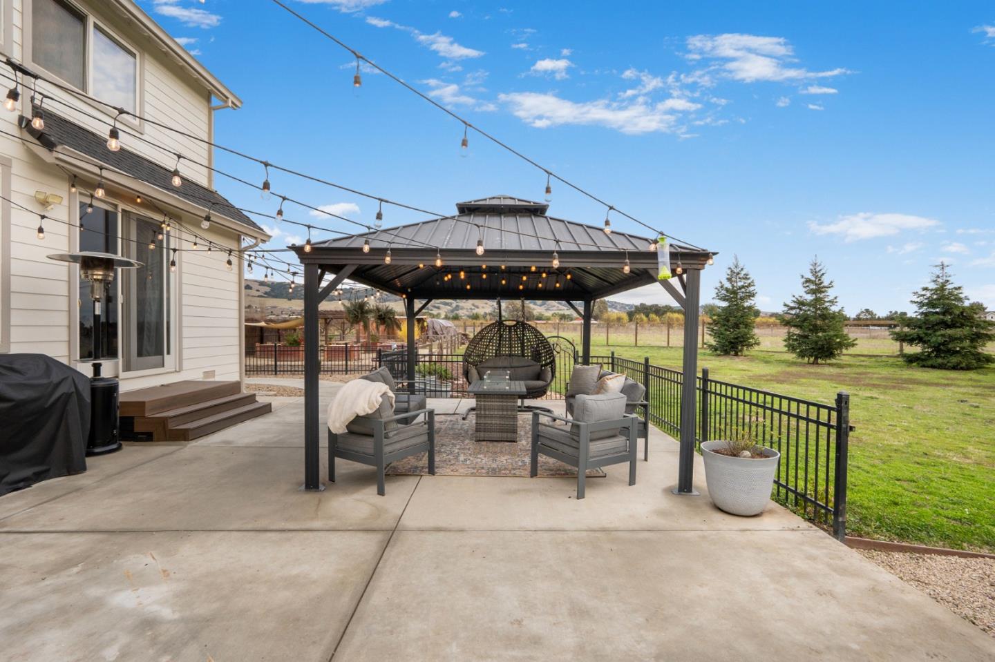 Detail Gallery Image 48 of 54 For 2760 Leavesley Rd, Gilroy,  CA 95020 - 5 Beds | 3/1 Baths