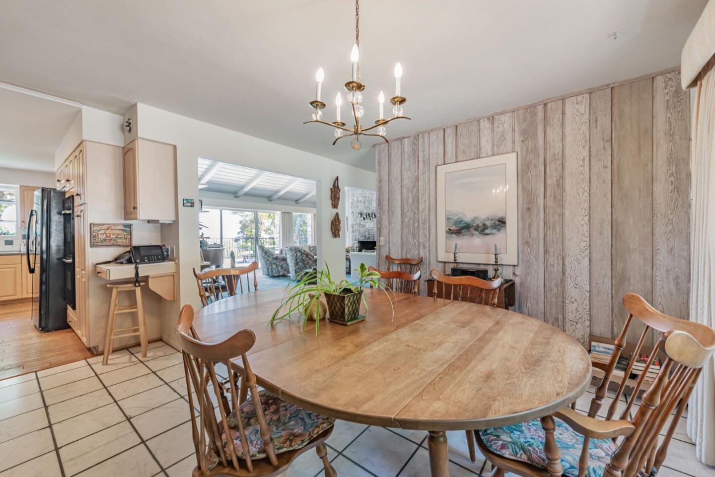 Detail Gallery Image 12 of 33 For 495 Summit Springs Rd, Woodside,  CA 94062 - 6 Beds | 3/1 Baths
