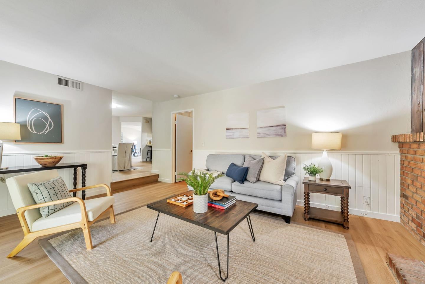 Detail Gallery Image 10 of 35 For 411 Royale Park Dr, San Jose,  CA 95136 - 4 Beds | 2 Baths