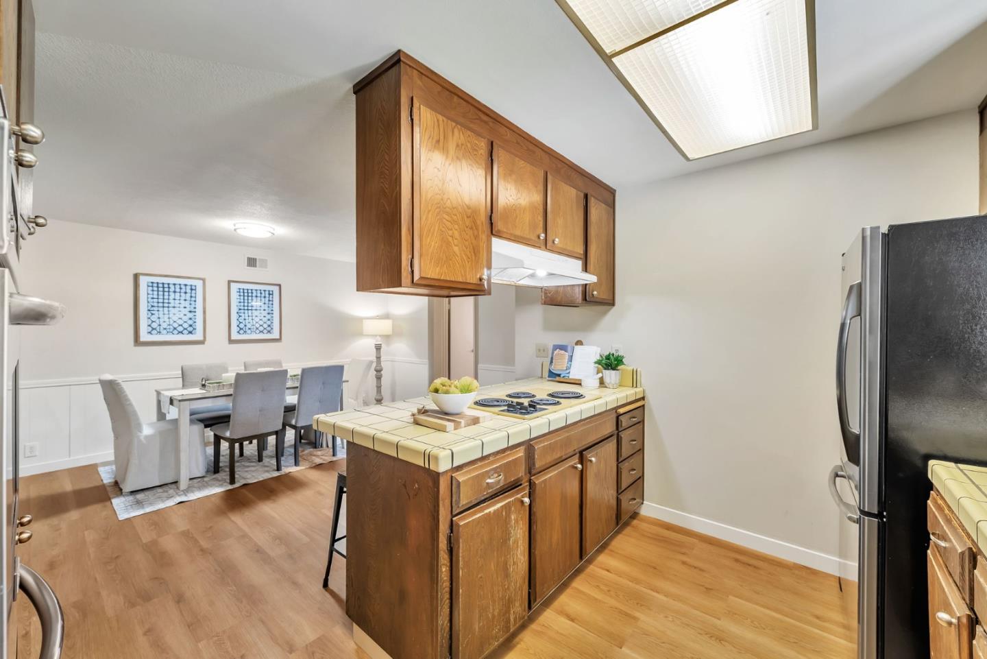 Detail Gallery Image 13 of 35 For 411 Royale Park Dr, San Jose,  CA 95136 - 4 Beds | 2 Baths