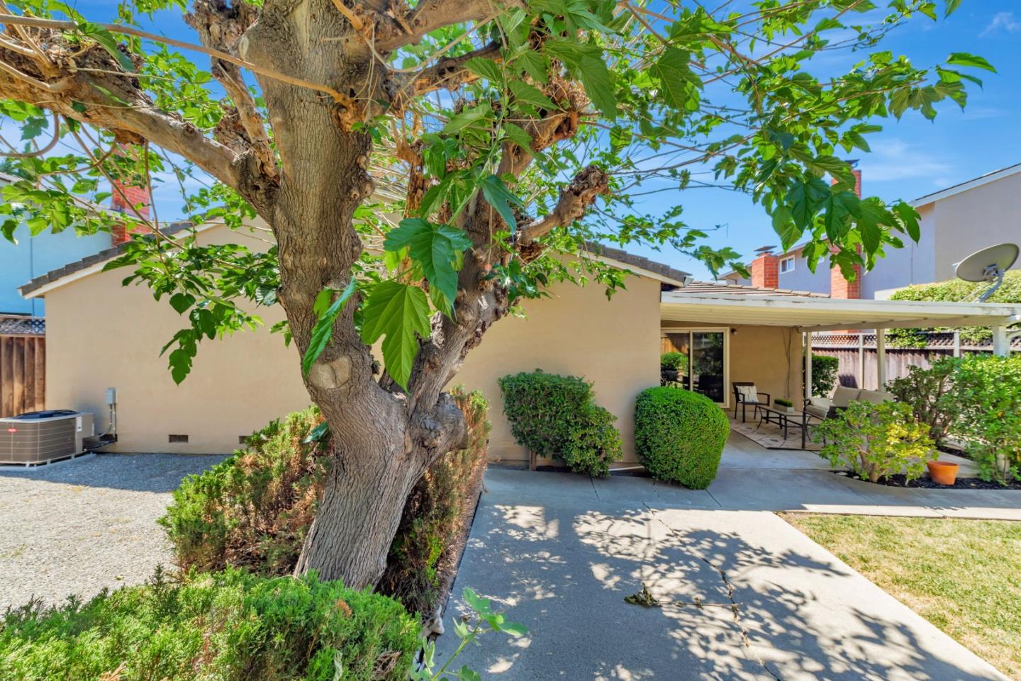 Detail Gallery Image 33 of 35 For 411 Royale Park Dr, San Jose,  CA 95136 - 4 Beds | 2 Baths