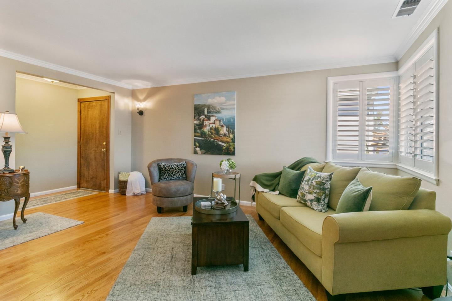 Detail Gallery Image 11 of 65 For 141 Knoll Cir, South San Francisco,  CA 94080 - 3 Beds | 2 Baths