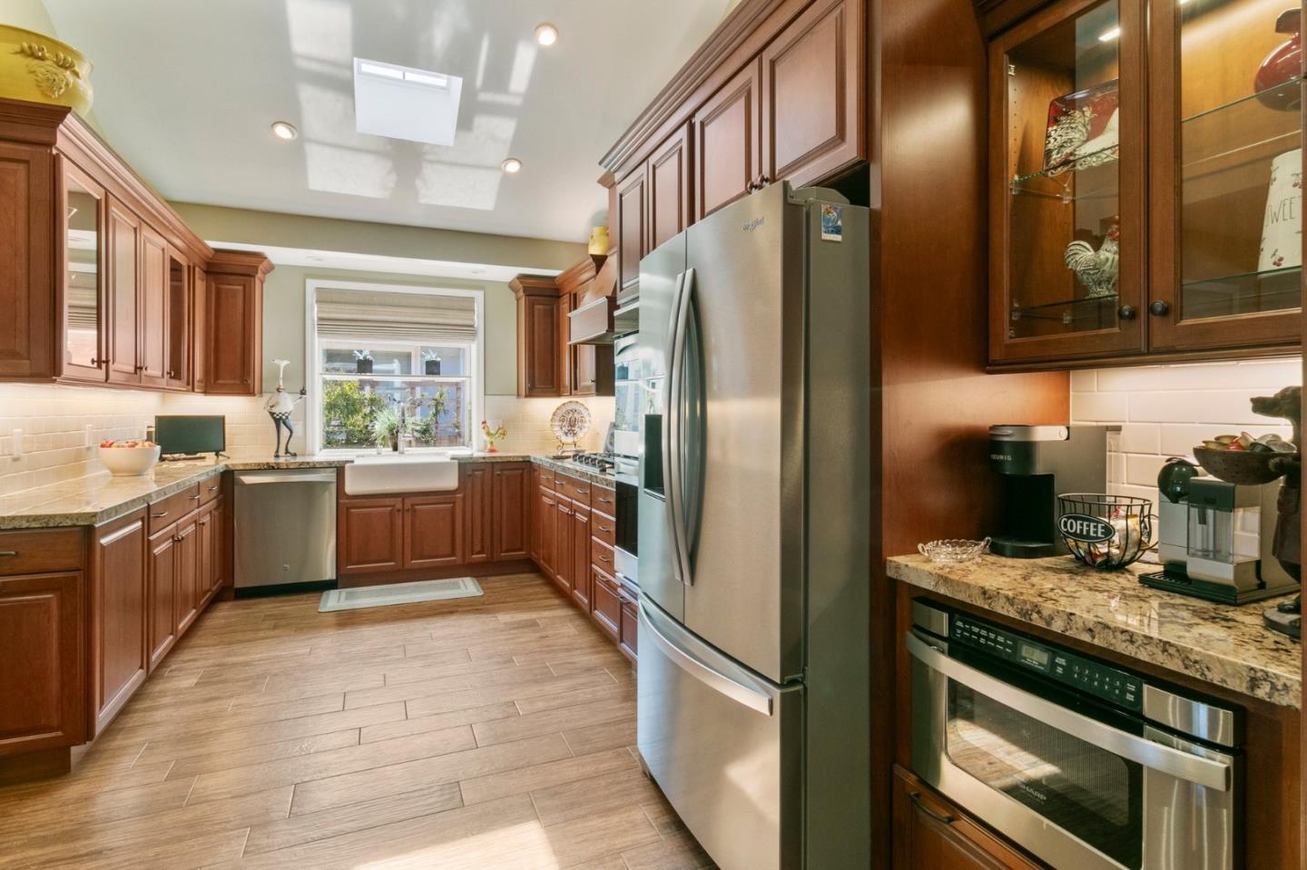 Detail Gallery Image 26 of 65 For 141 Knoll Cir, South San Francisco,  CA 94080 - 3 Beds | 2 Baths