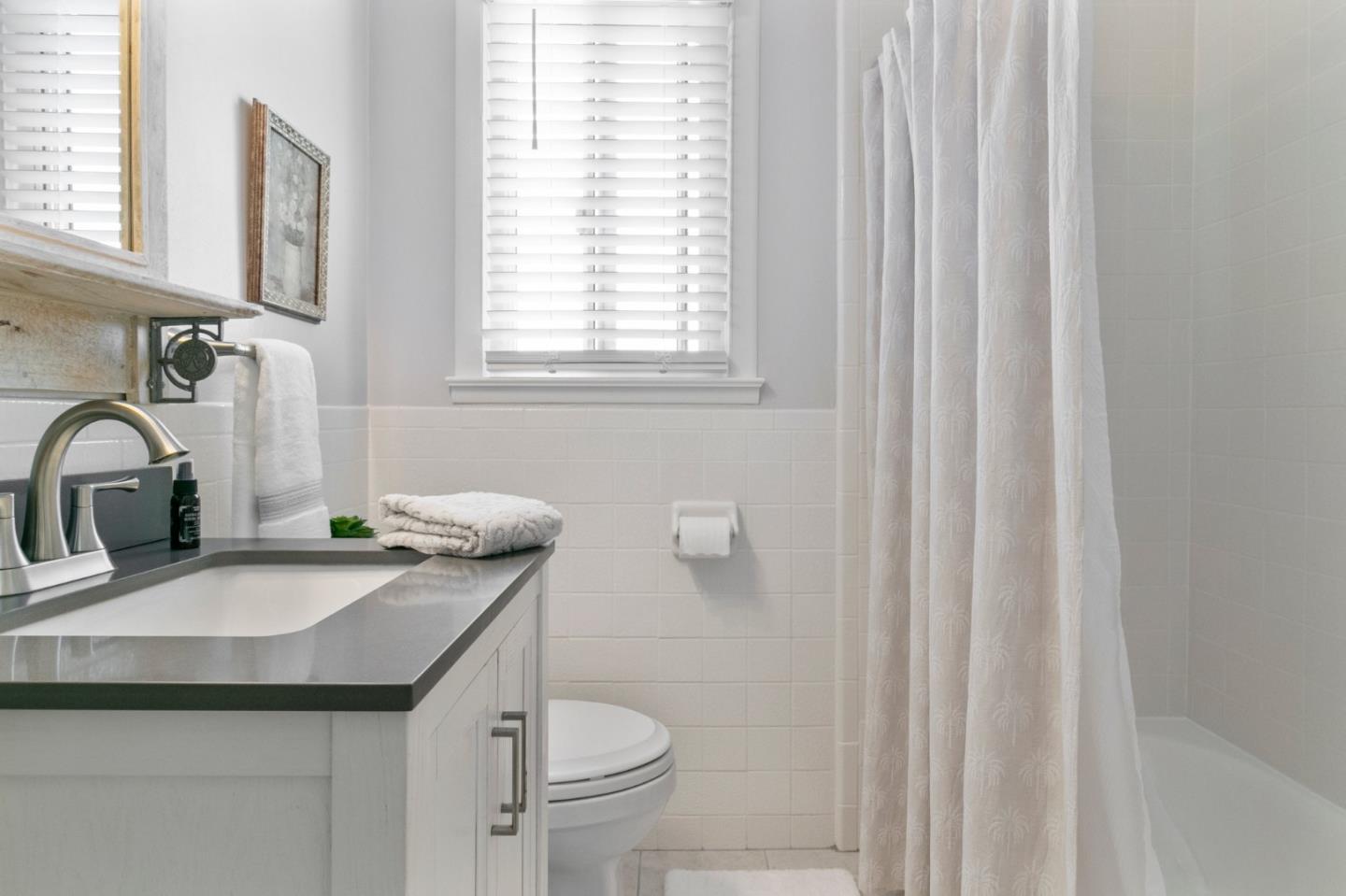Detail Gallery Image 34 of 65 For 141 Knoll Cir, South San Francisco,  CA 94080 - 3 Beds | 2 Baths