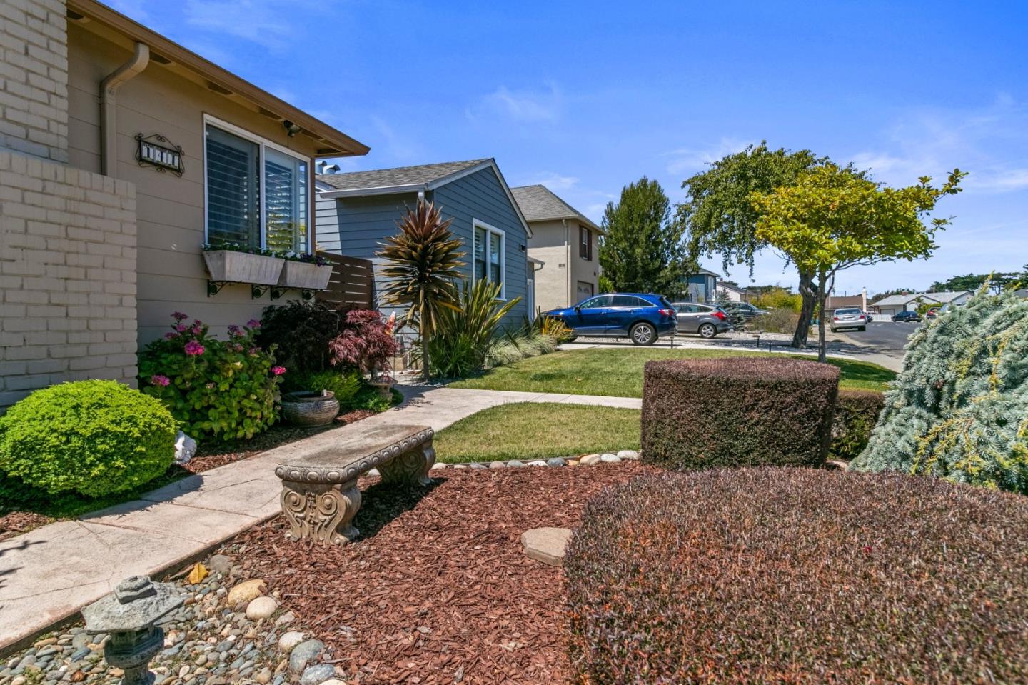 Detail Gallery Image 4 of 65 For 141 Knoll Cir, South San Francisco,  CA 94080 - 3 Beds | 2 Baths