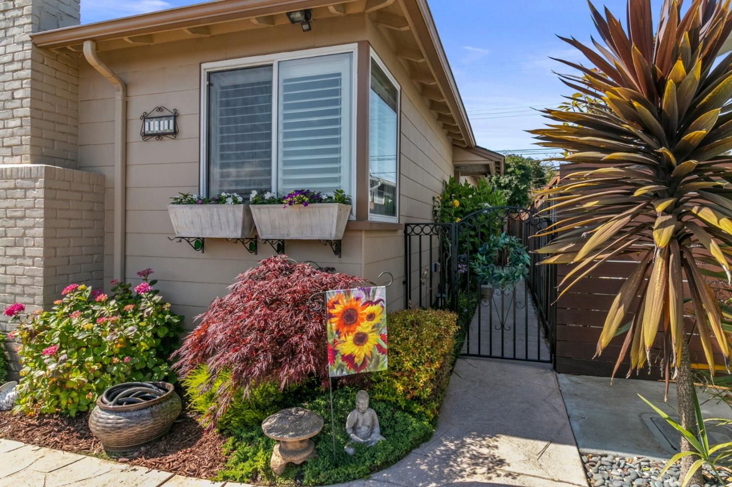 Detail Gallery Image 6 of 65 For 141 Knoll Cir, South San Francisco,  CA 94080 - 3 Beds | 2 Baths