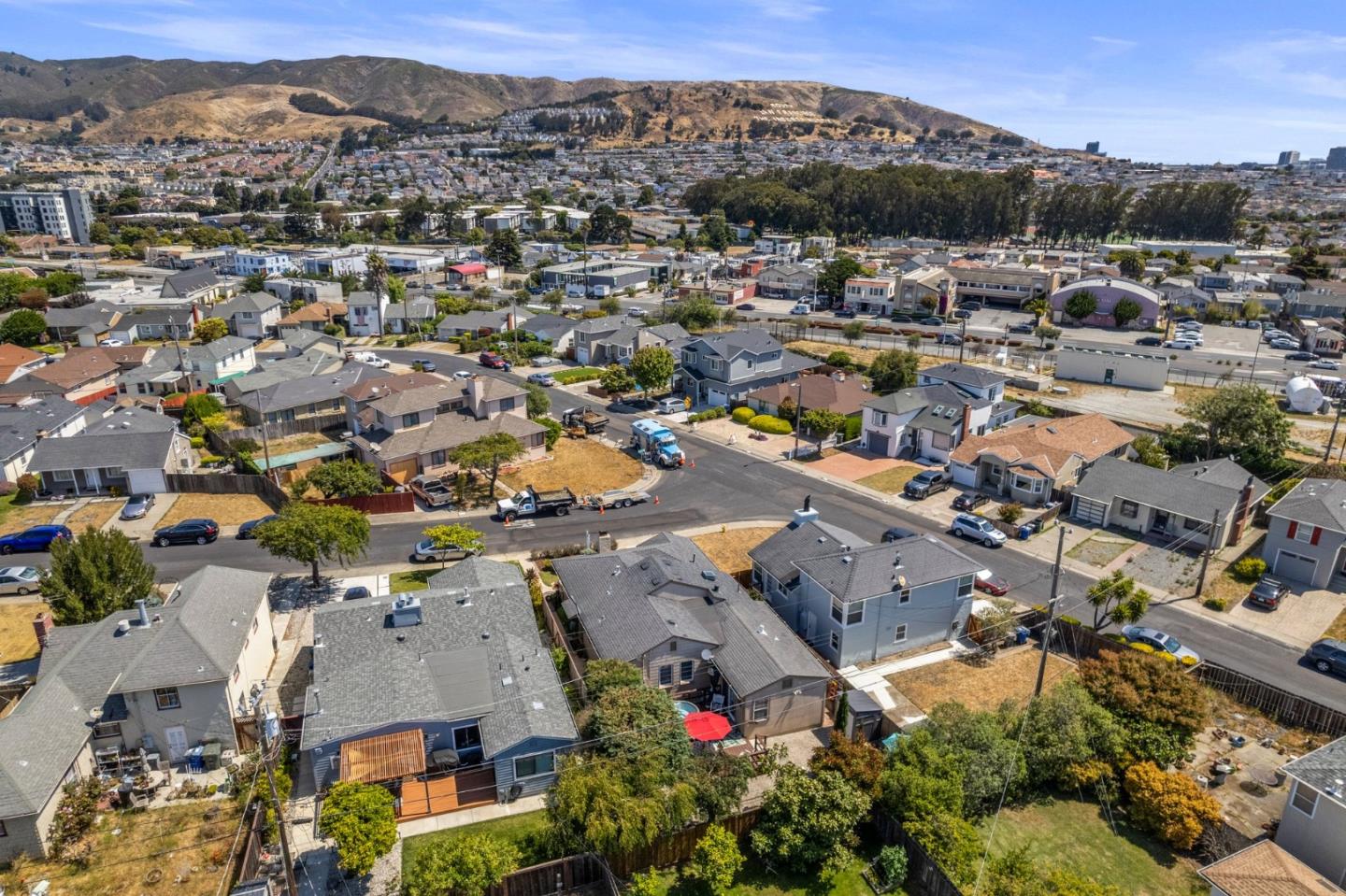 Detail Gallery Image 64 of 65 For 141 Knoll Cir, South San Francisco,  CA 94080 - 3 Beds | 2 Baths