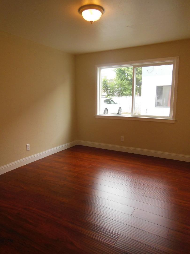 Detail Gallery Image 4 of 10 For 307 Pacific Ave, Redwood City,  CA 94063 - – Beds | – Baths