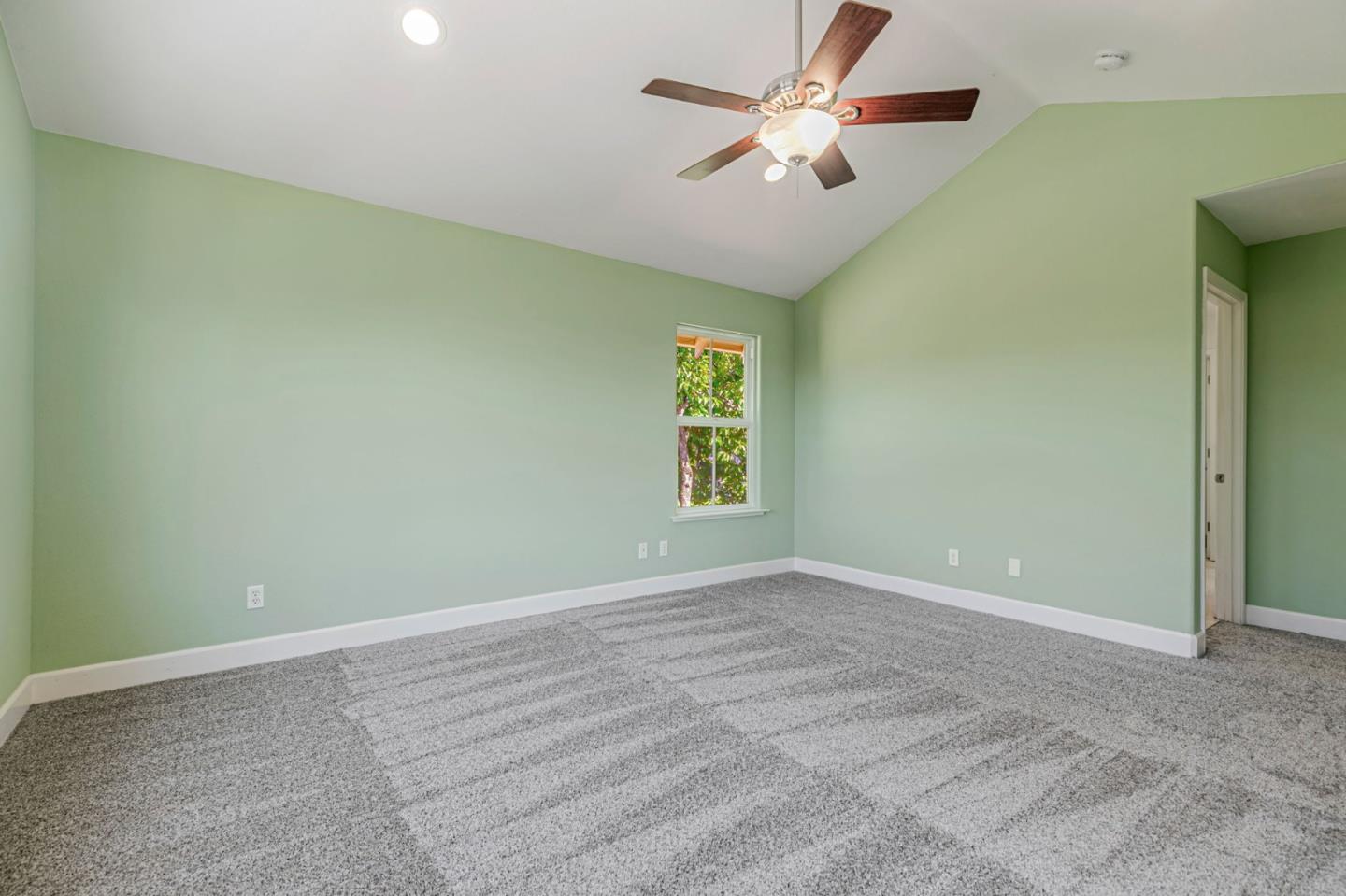 Detail Gallery Image 35 of 62 For 228 N Navarra Dr, Scotts Valley,  CA 95066 - 4 Beds | 3 Baths