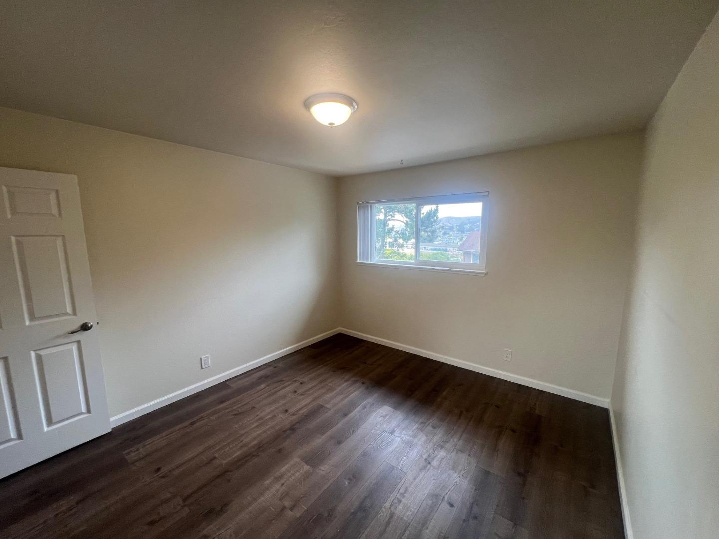 Detail Gallery Image 11 of 11 For 1580 Higgins Way #6,  Pacifica,  CA 94044 - 1 Beds | 1 Baths