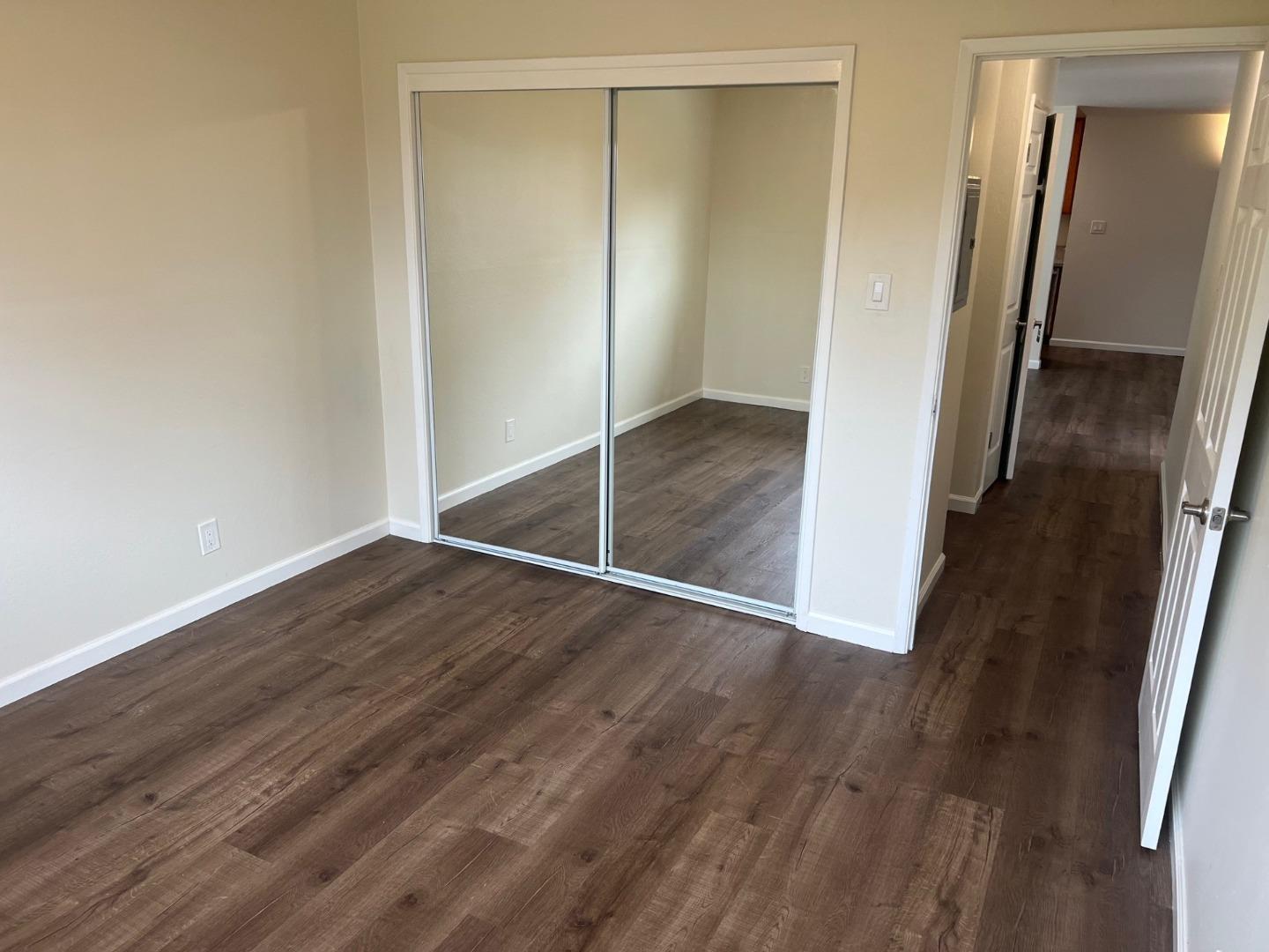 Detail Gallery Image 9 of 11 For 1580 Higgins Way #6,  Pacifica,  CA 94044 - 1 Beds | 1 Baths