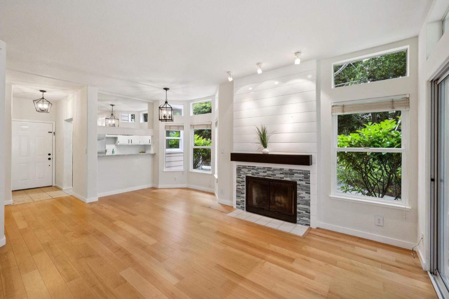 Detail Gallery Image 13 of 33 For 240 Amesport Lndg, Half Moon Bay,  CA 94019 - 2 Beds | 2 Baths