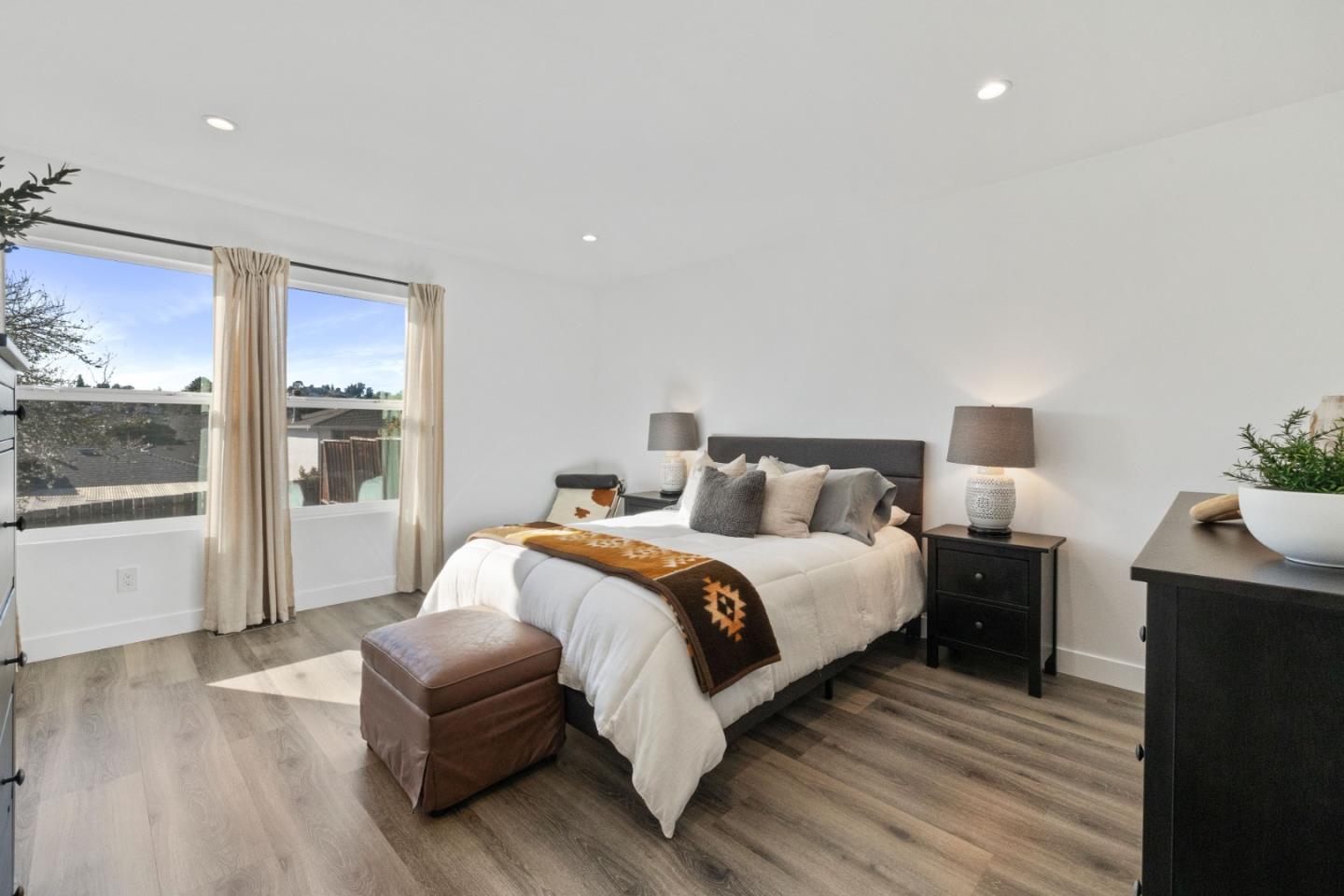 Detail Gallery Image 22 of 45 For 19087 Mayberry Dr, Castro Valley,  CA 94546 - 3 Beds | 2 Baths