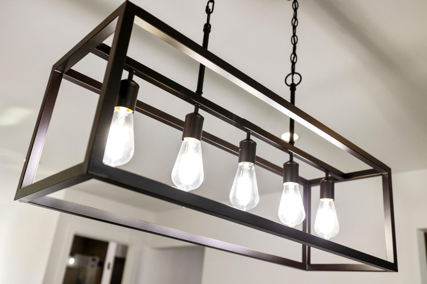 Detail Gallery Image 24 of 45 For 19087 Mayberry Dr, Castro Valley,  CA 94546 - 3 Beds | 2 Baths