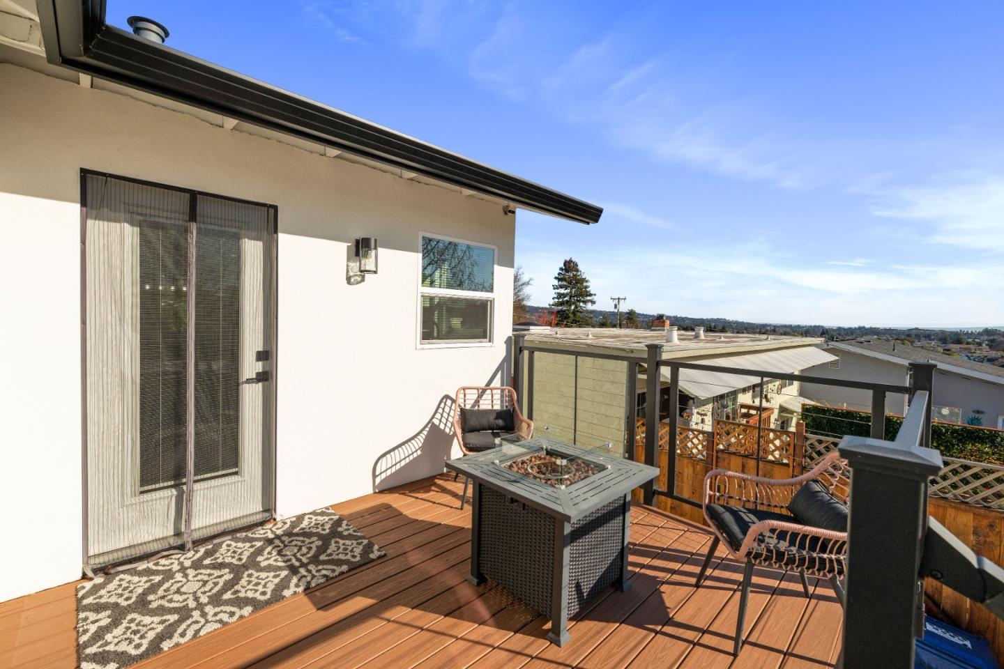 Detail Gallery Image 31 of 45 For 19087 Mayberry Dr, Castro Valley,  CA 94546 - 3 Beds | 2 Baths
