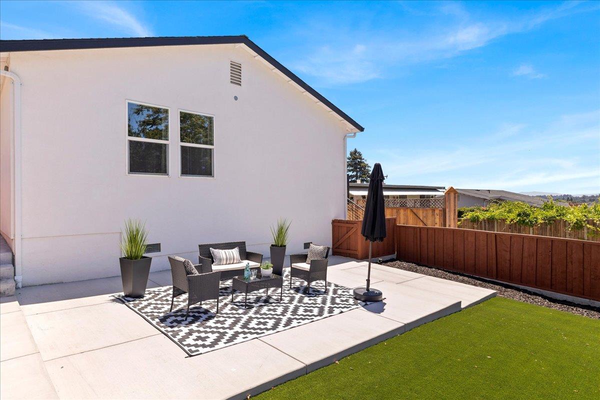 Detail Gallery Image 38 of 45 For 19087 Mayberry Dr, Castro Valley,  CA 94546 - 3 Beds | 2 Baths