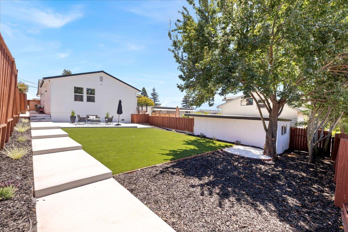 Detail Gallery Image 39 of 45 For 19087 Mayberry Dr, Castro Valley,  CA 94546 - 3 Beds | 2 Baths