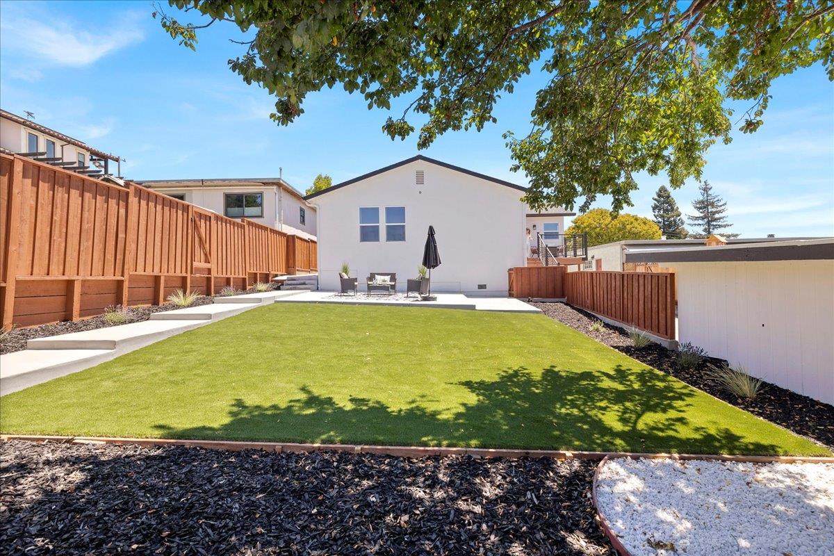 Detail Gallery Image 40 of 45 For 19087 Mayberry Dr, Castro Valley,  CA 94546 - 3 Beds | 2 Baths