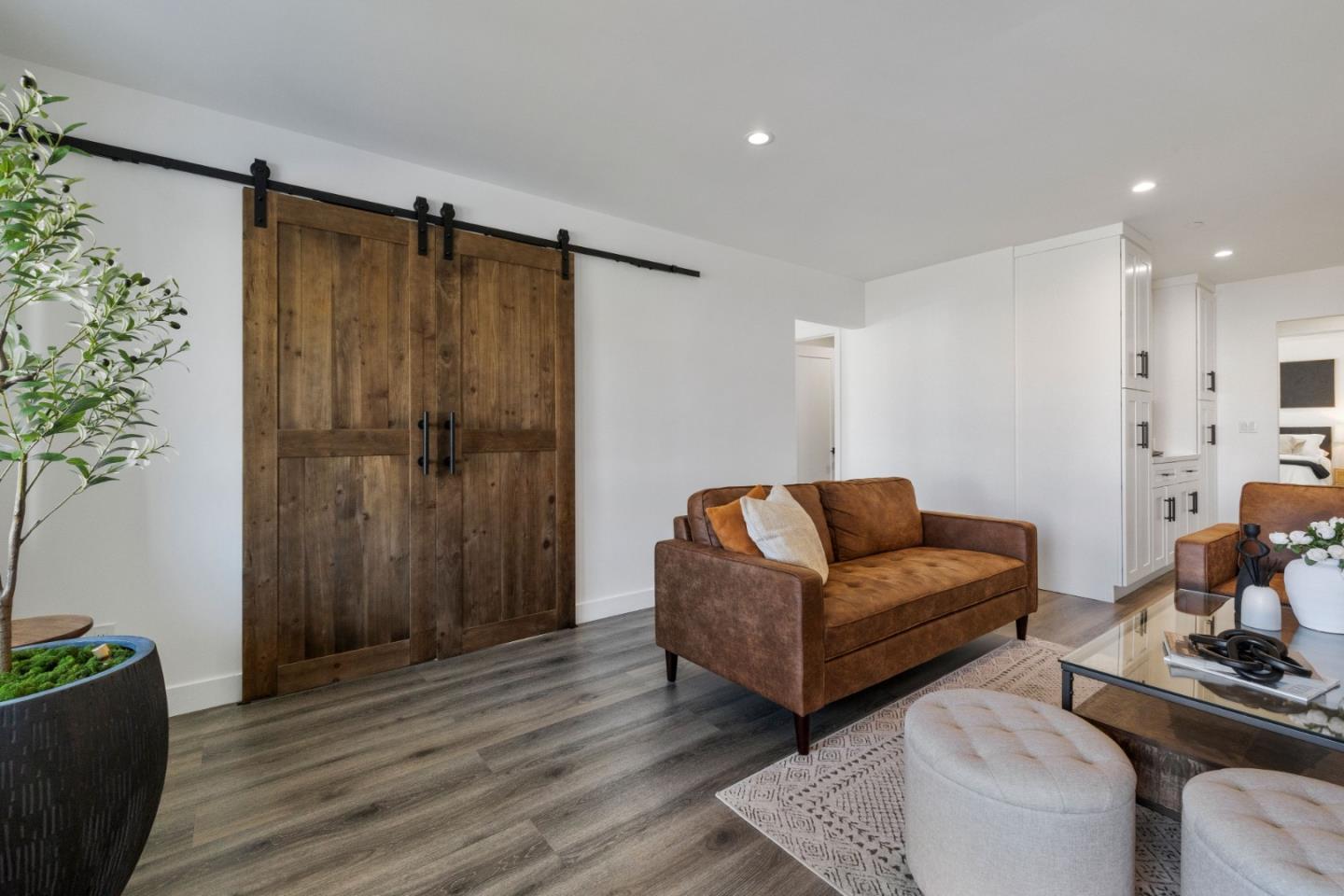 Detail Gallery Image 7 of 45 For 19087 Mayberry Dr, Castro Valley,  CA 94546 - 3 Beds | 2 Baths