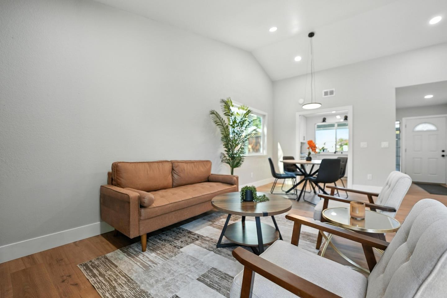 Detail Gallery Image 14 of 46 For 1190 Rio Norte Way, Sacramento,  CA 95834 - 2 Beds | 2 Baths