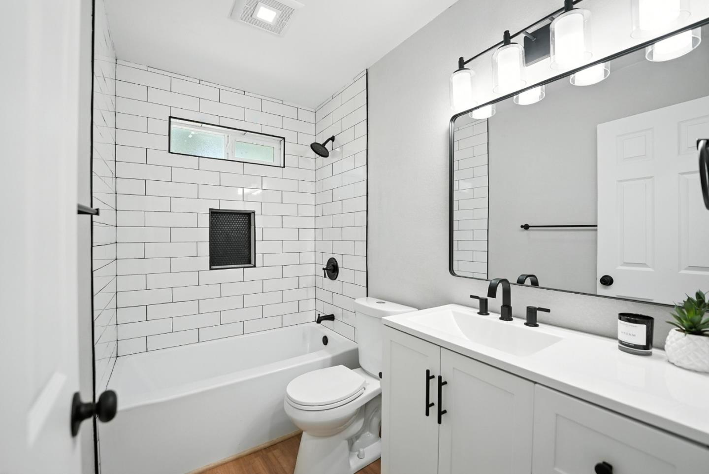 Detail Gallery Image 20 of 46 For 1190 Rio Norte Way, Sacramento,  CA 95834 - 2 Beds | 2 Baths