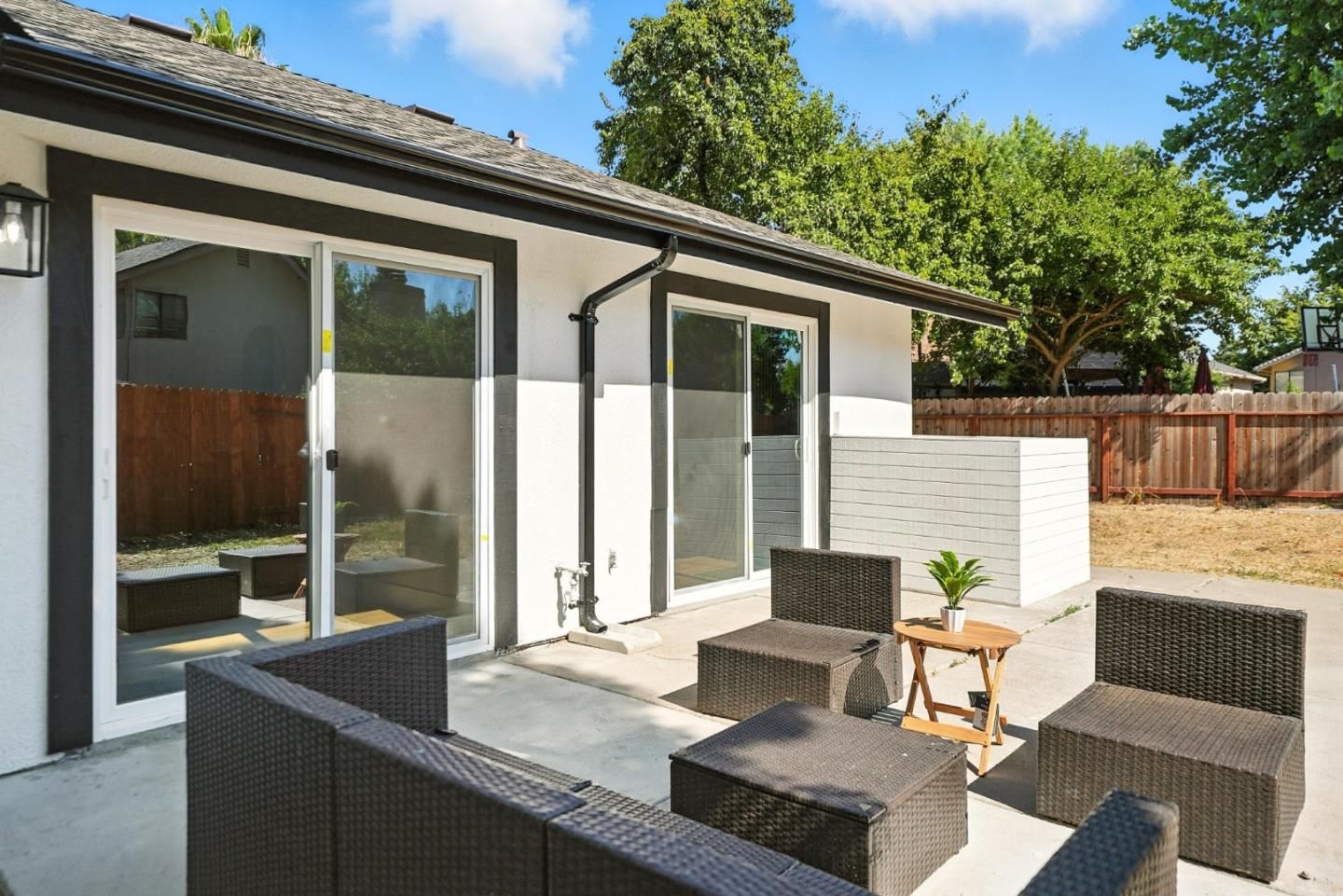 Detail Gallery Image 25 of 46 For 1190 Rio Norte Way, Sacramento,  CA 95834 - 2 Beds | 2 Baths