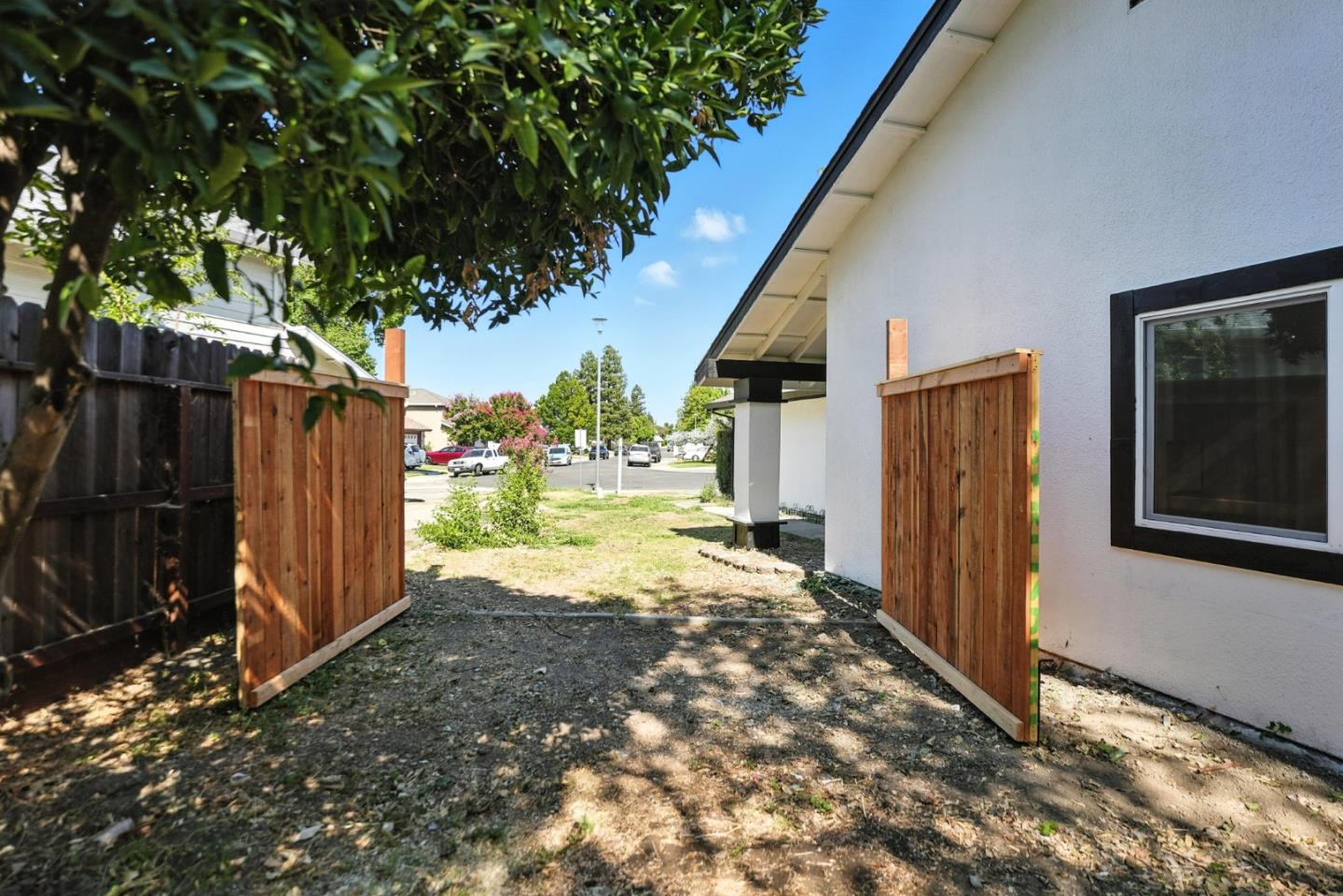 Detail Gallery Image 31 of 46 For 1190 Rio Norte Way, Sacramento,  CA 95834 - 2 Beds | 2 Baths