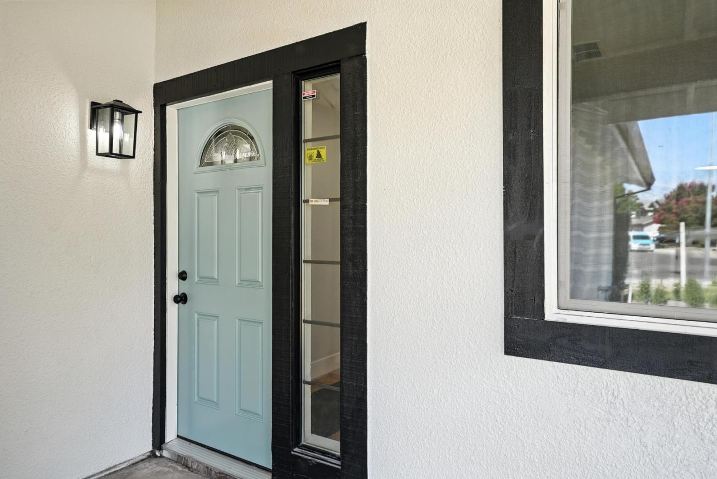 Detail Gallery Image 8 of 46 For 1190 Rio Norte Way, Sacramento,  CA 95834 - 2 Beds | 2 Baths