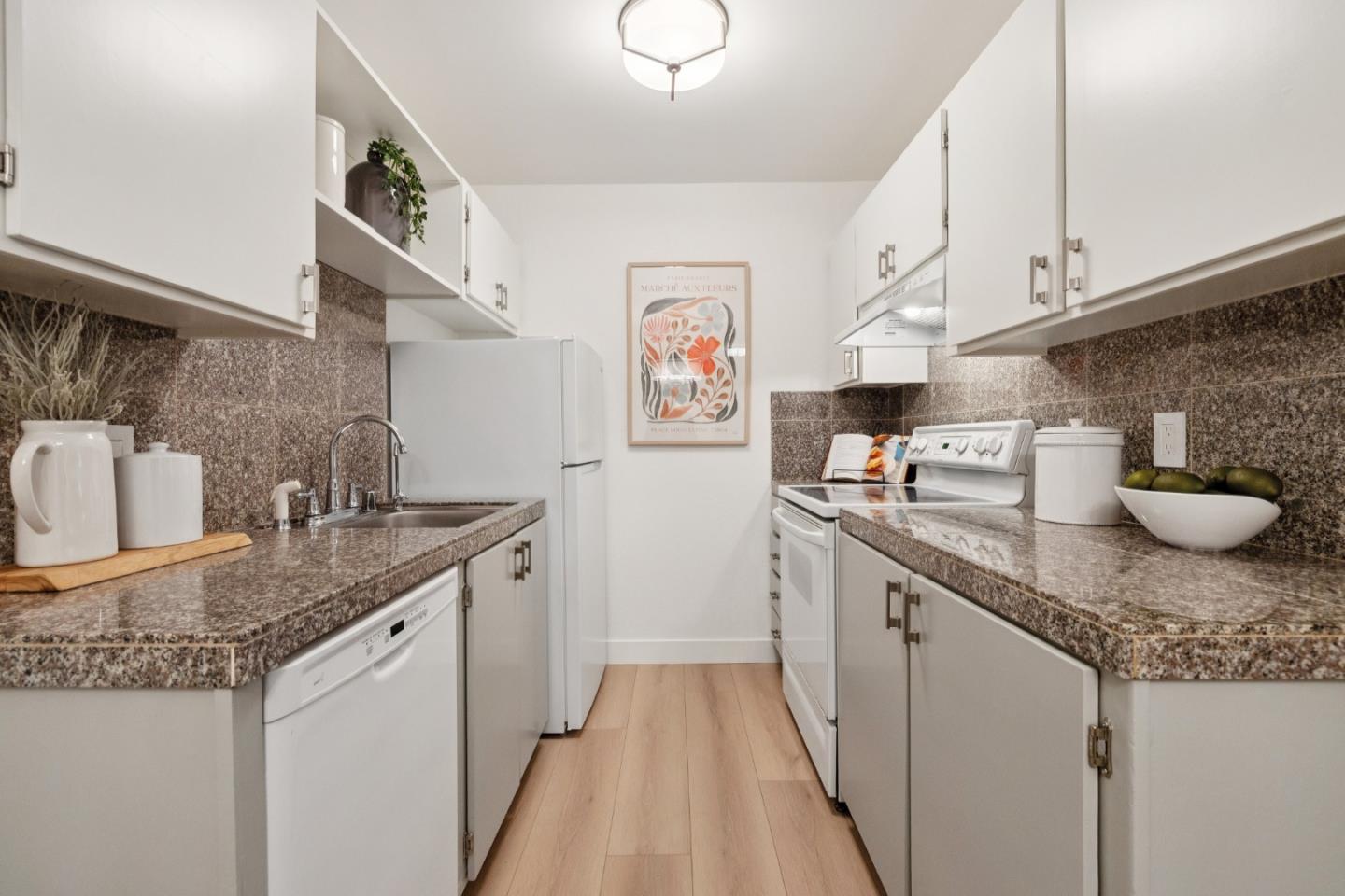 Detail Gallery Image 13 of 32 For 415 Piccadilly Pl #3,  San Bruno,  CA 94066 - 2 Beds | 1 Baths