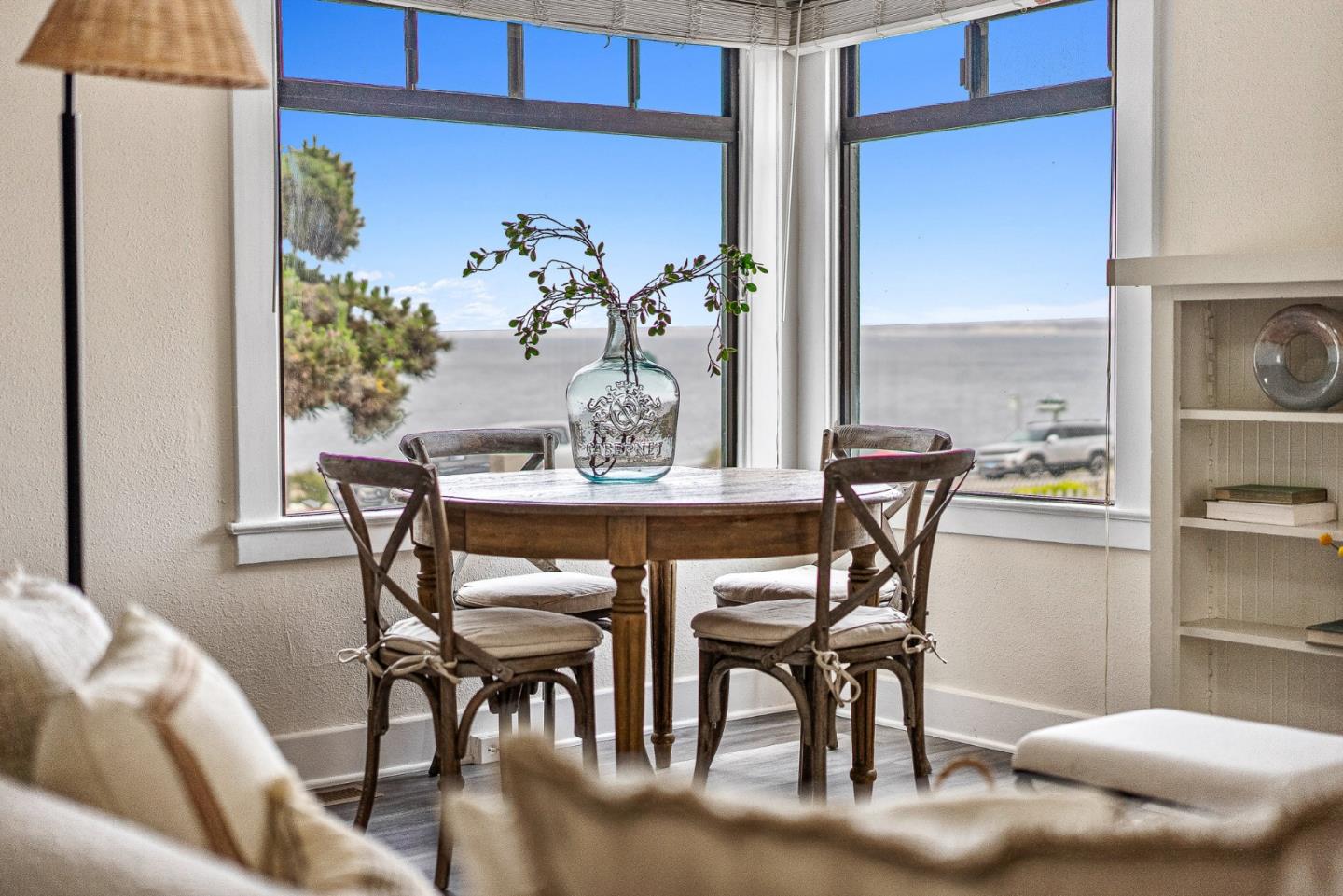 Detail Gallery Image 5 of 29 For 106 Forest Ave, Pacific Grove,  CA 93950 - 2 Beds | 1 Baths