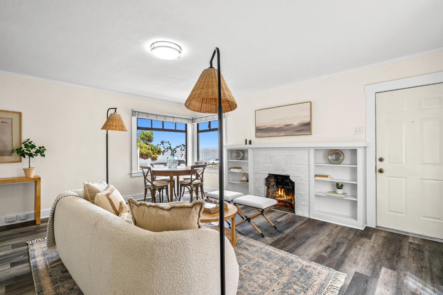 Detail Gallery Image 8 of 29 For 106 Forest Ave, Pacific Grove,  CA 93950 - 2 Beds | 1 Baths