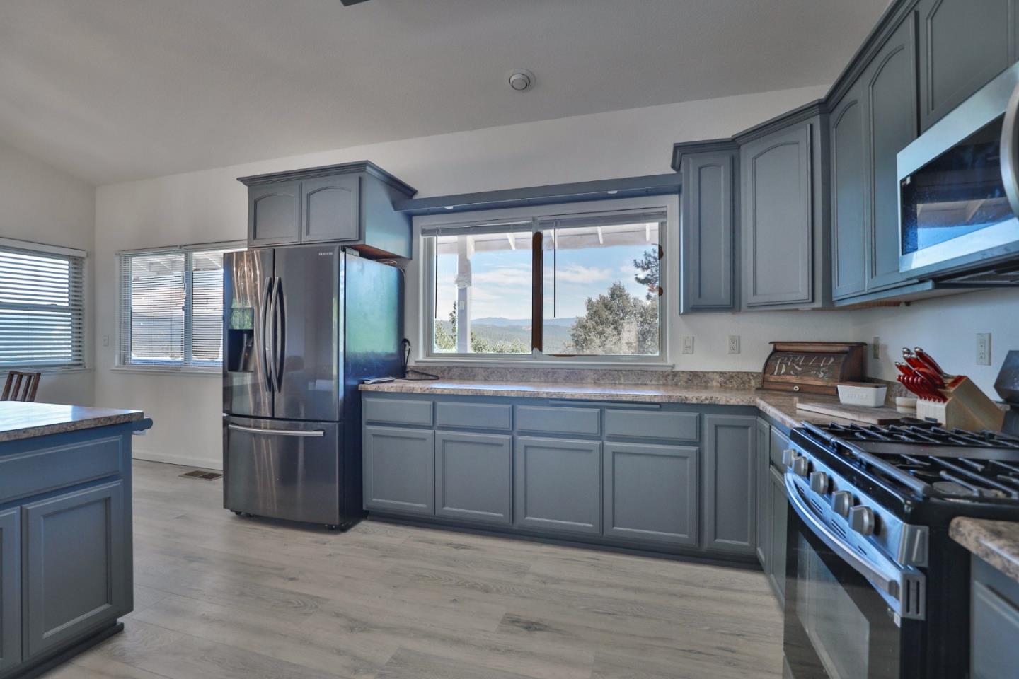 Detail Gallery Image 14 of 50 For 16271 Stephanie Way, Pioneer,  CA 95666 - 4 Beds | 3 Baths