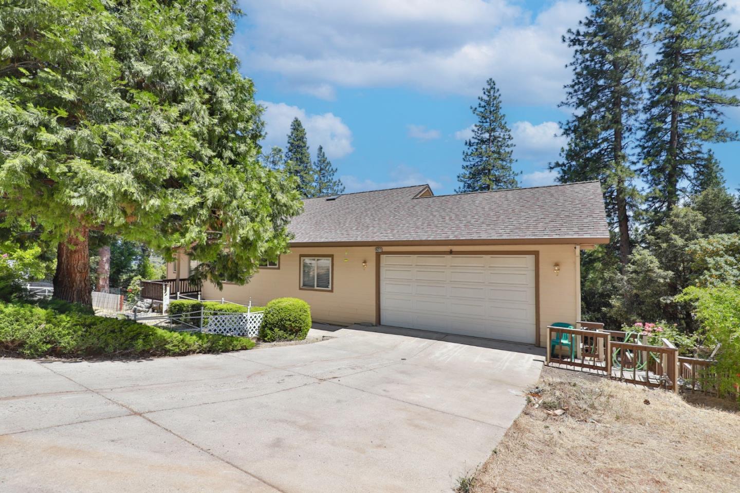 Detail Gallery Image 4 of 50 For 16271 Stephanie Way, Pioneer,  CA 95666 - 4 Beds | 3 Baths