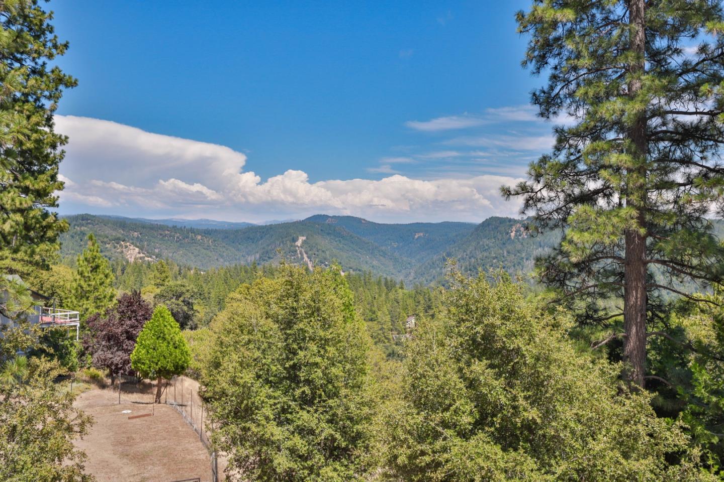 Detail Gallery Image 9 of 50 For 16271 Stephanie Way, Pioneer,  CA 95666 - 4 Beds | 3 Baths